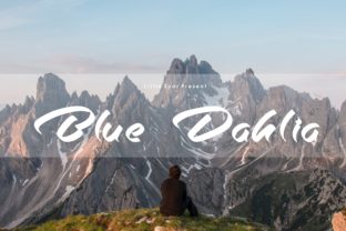 Blue Dahlia: A Handwritten Typeface for Editorial Design
